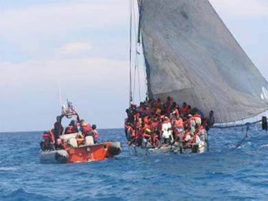 Europa  endurece las penas contra los Traficantes de Migrantes tras el Naufragio en las Costas de Calabria, Nuevo Naufragio en el Mediterráneo  aumenta la Muerte de Migrantes en la Mar 
